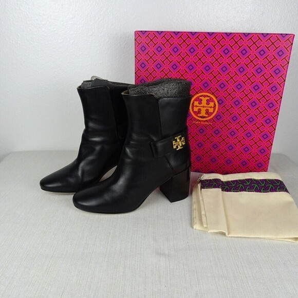 TORY BURCH Kira 70MM Booties Women's Boots Black Patent Leather 6.5 EUC - Picture 5 of 15